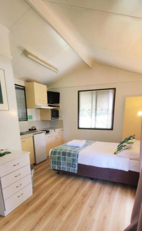  Lilyponds Holiday Park  Мейплтон